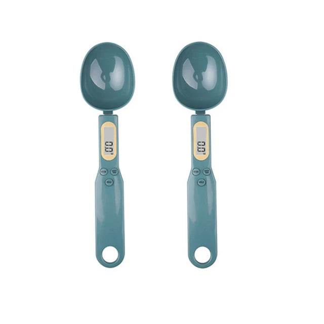 Fitzsi Essentials electronic measuring spoon in teal color with digital display for precise measurements