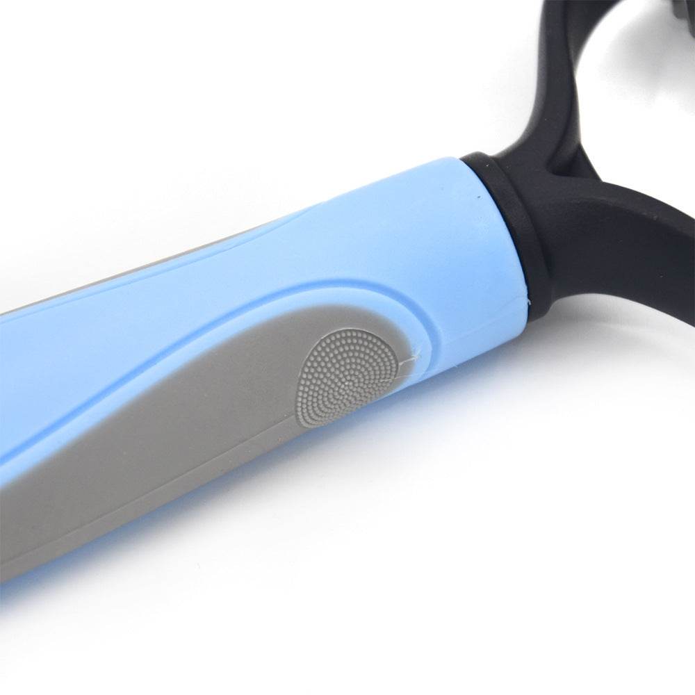 Close-up of Fitzsi Essentials professional pet deshedding brush handle with ergonomic grip for comfortable use