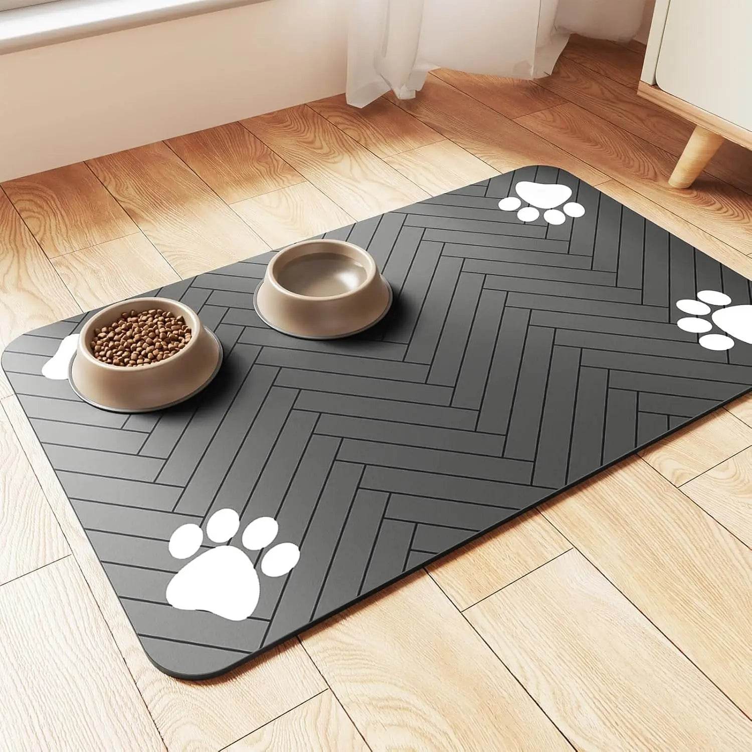 Fitzsi Essentials absorbent pet feeding mat with paw print design and two bowls for food and water